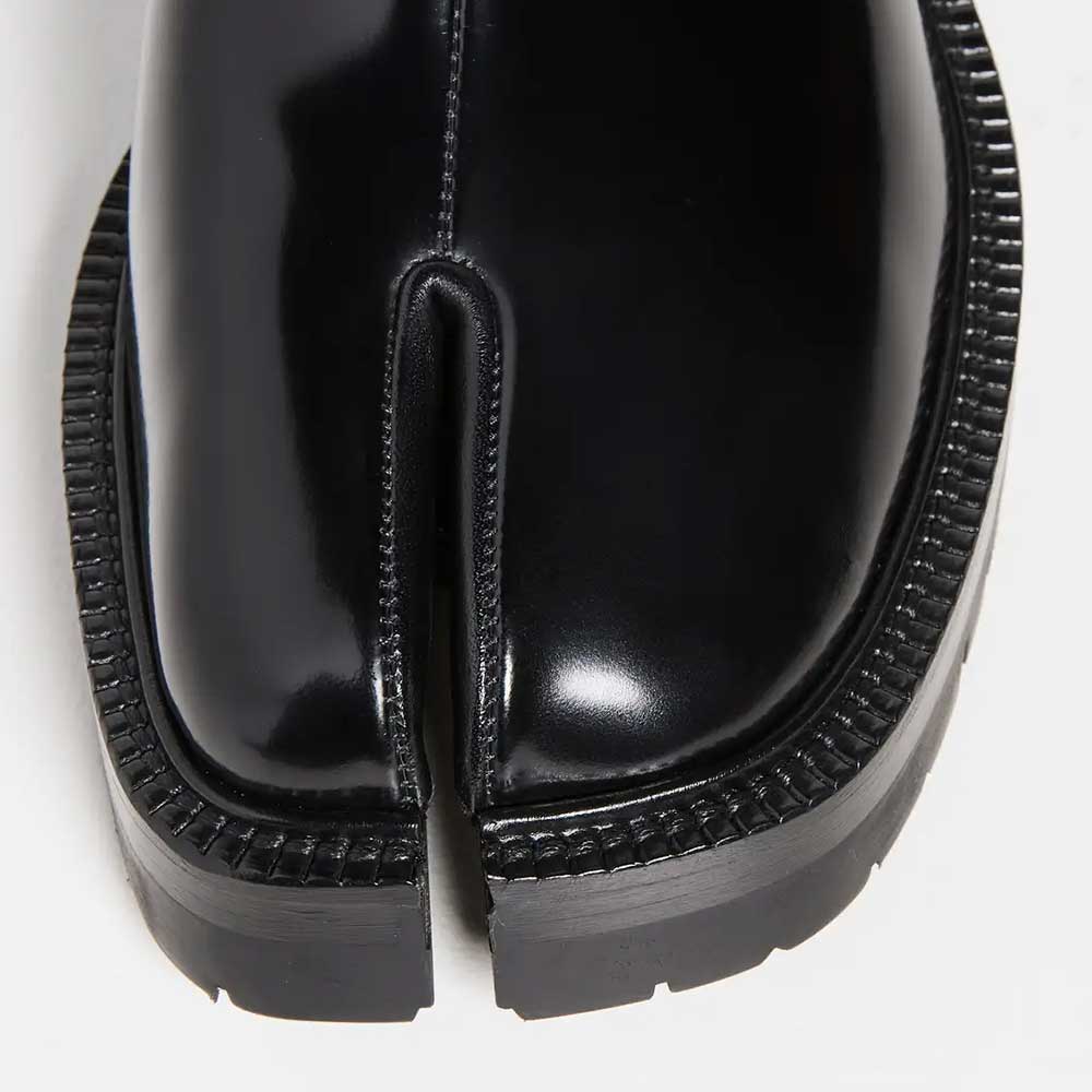 Black Signature Split Toe Vamp Strap Chunky Loafers for Women