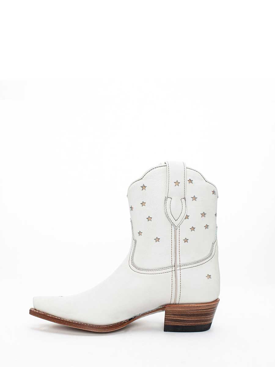 White Snip Toe Stars Detail Chunky Heel Cowgirl Ankle Boots