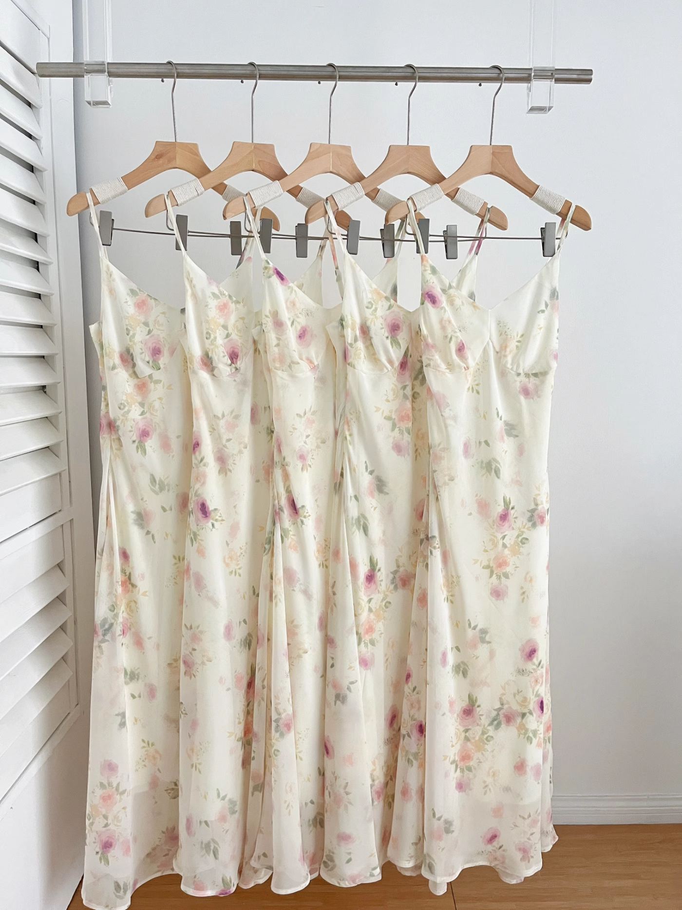 Vintage Fashion Chiffon Floral Printed Design A-line Beach Holiday Vest Dress TP3387