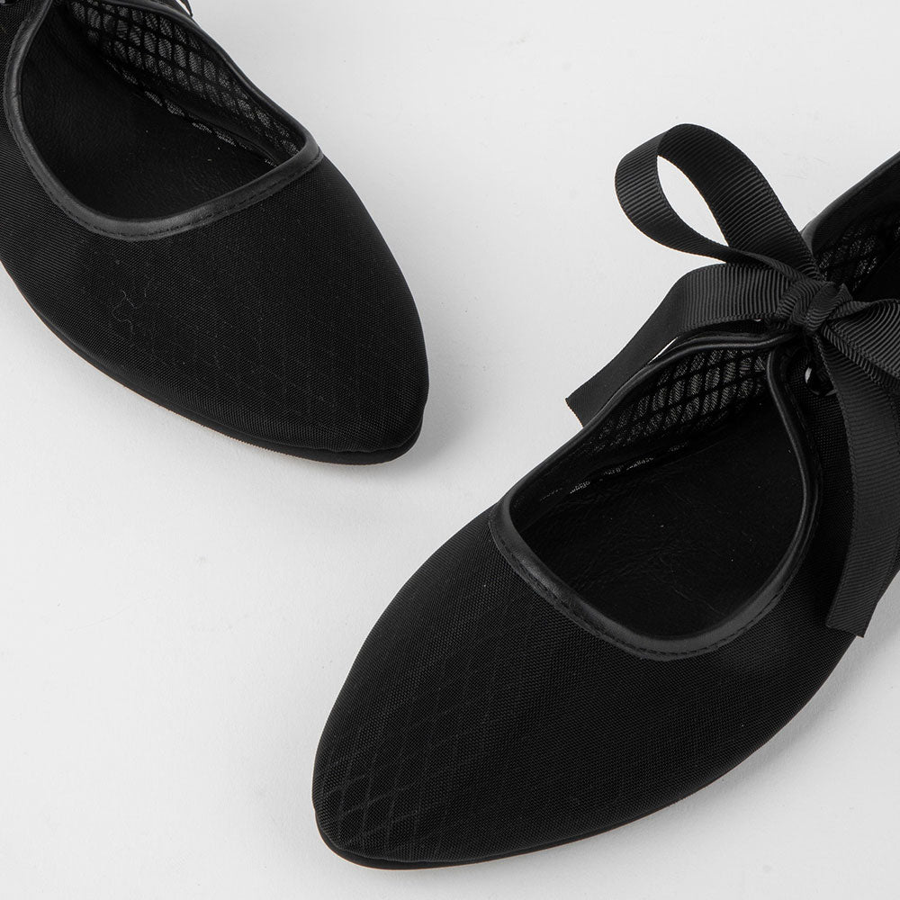 Women's Classic Black Closed-Toe Tie-Up Ballet Mesh Flats