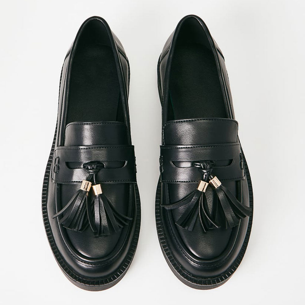 Women's Round Toe Fringe Decor Platform Loafers in Black