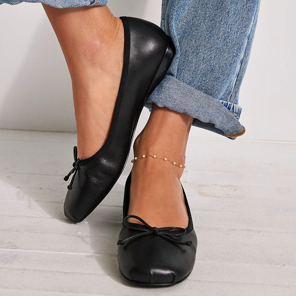 Women's Classic Round Toe Shoes Bow Ballet Flats in Black