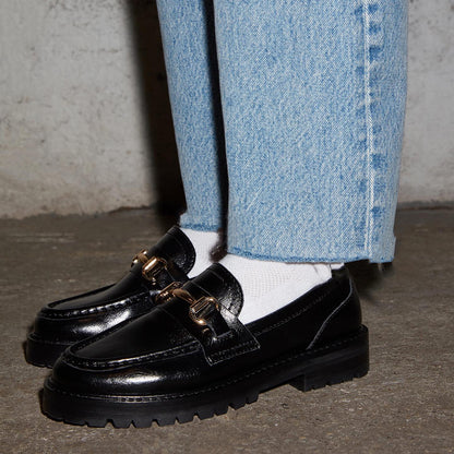 Black Round Toe  Loafers With Chain Decor Lug Sole Loafers