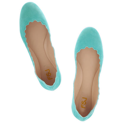 Women's Adorable Turquoise Round Toe Scalloped Edge Flats