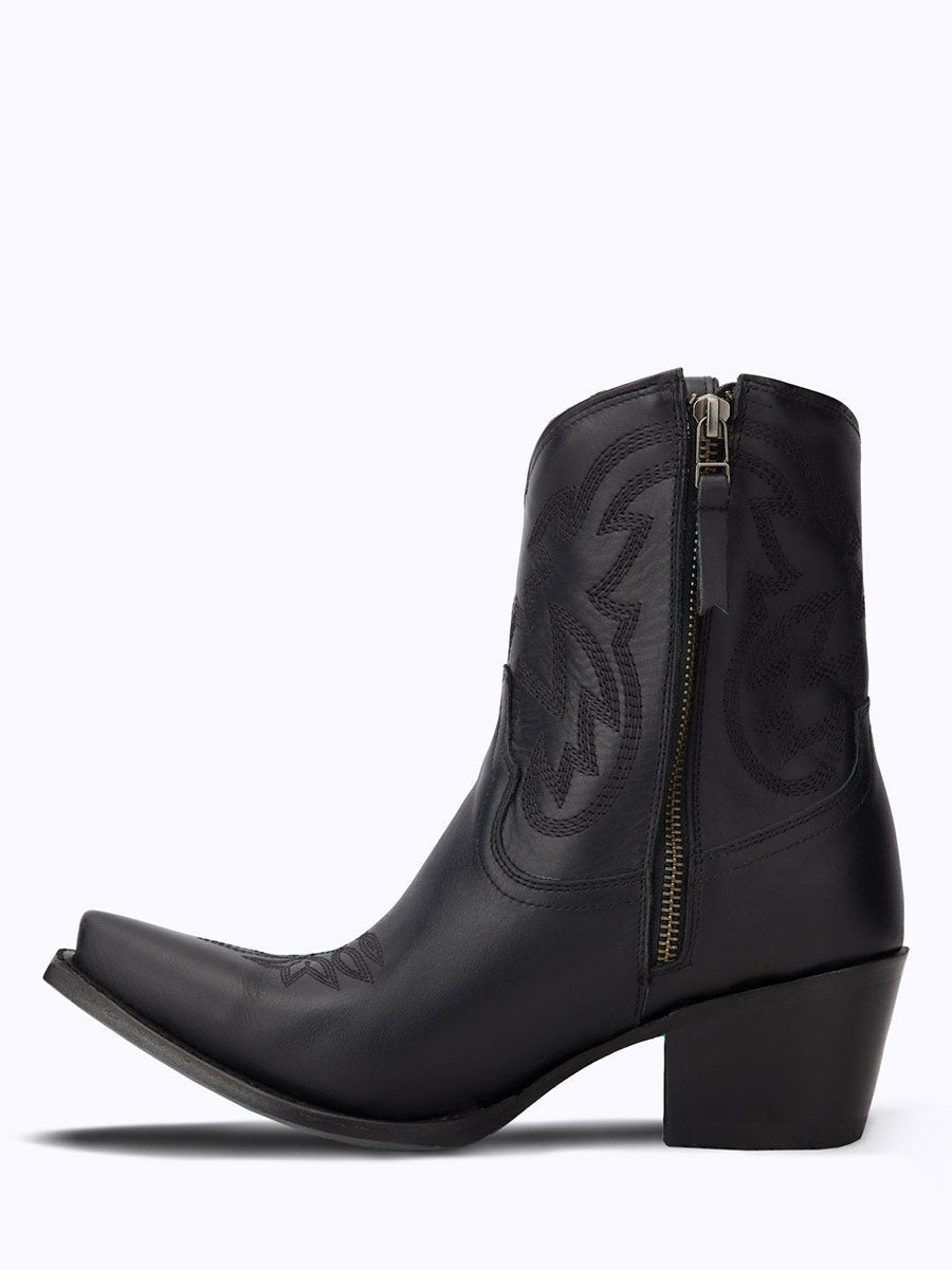 Black Snip Toe Embroidered Cowgirl Ankle Boots with Block Heel