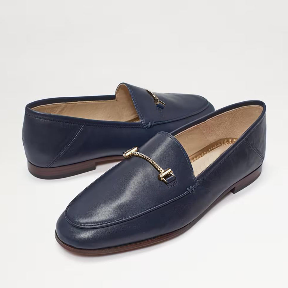 Full Black Pointed Toe  Flats With Chain Decor Low Heels