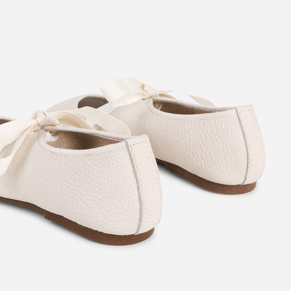 Ivory Closed-Toe Lace-Up Casual Ballet Flats with Straps