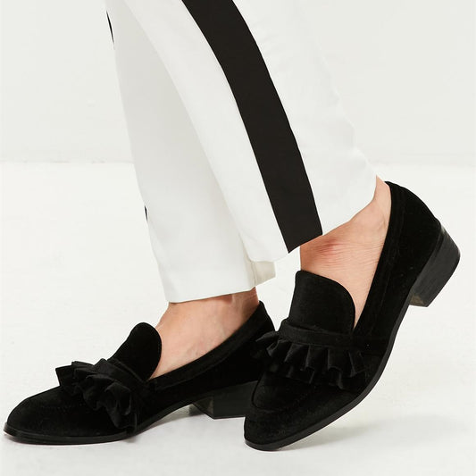 Black Velvet Ruffle Decor Round Toe Low Heel Women's Loafers