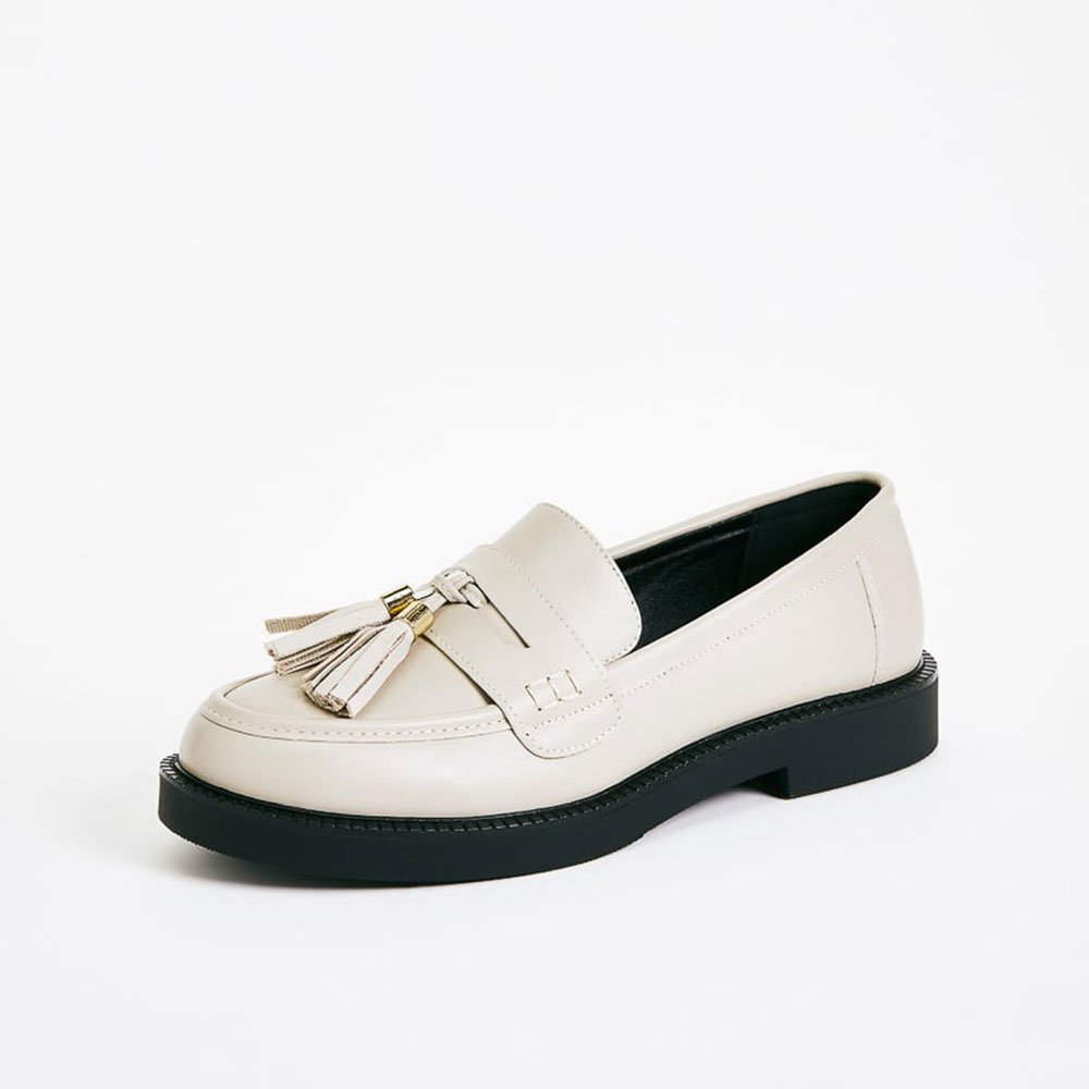 Beige Tassel Penny Loafers Round Toe Business Casual Shoes for Women