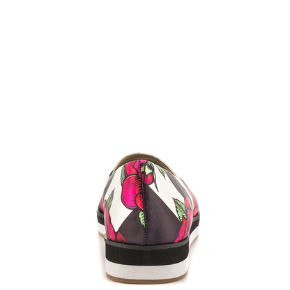 Stylish Black & White Pointed Toe Flower Skull Print Flats