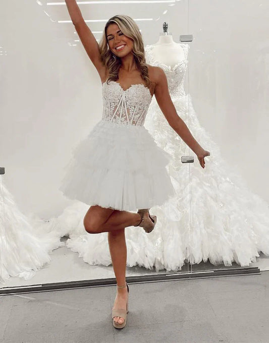 A-Line Sweetheart Lace Short Homecoming Dress