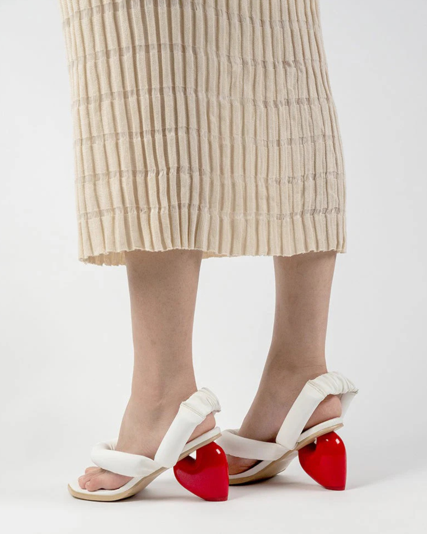 Alessia Heart Thong Sandals In White