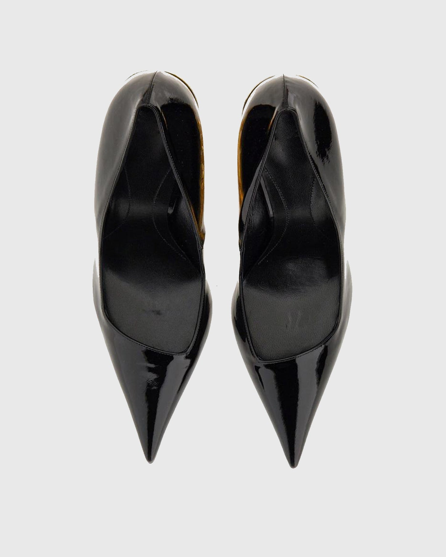 Antonia Wolf Tooth Pumps In Black