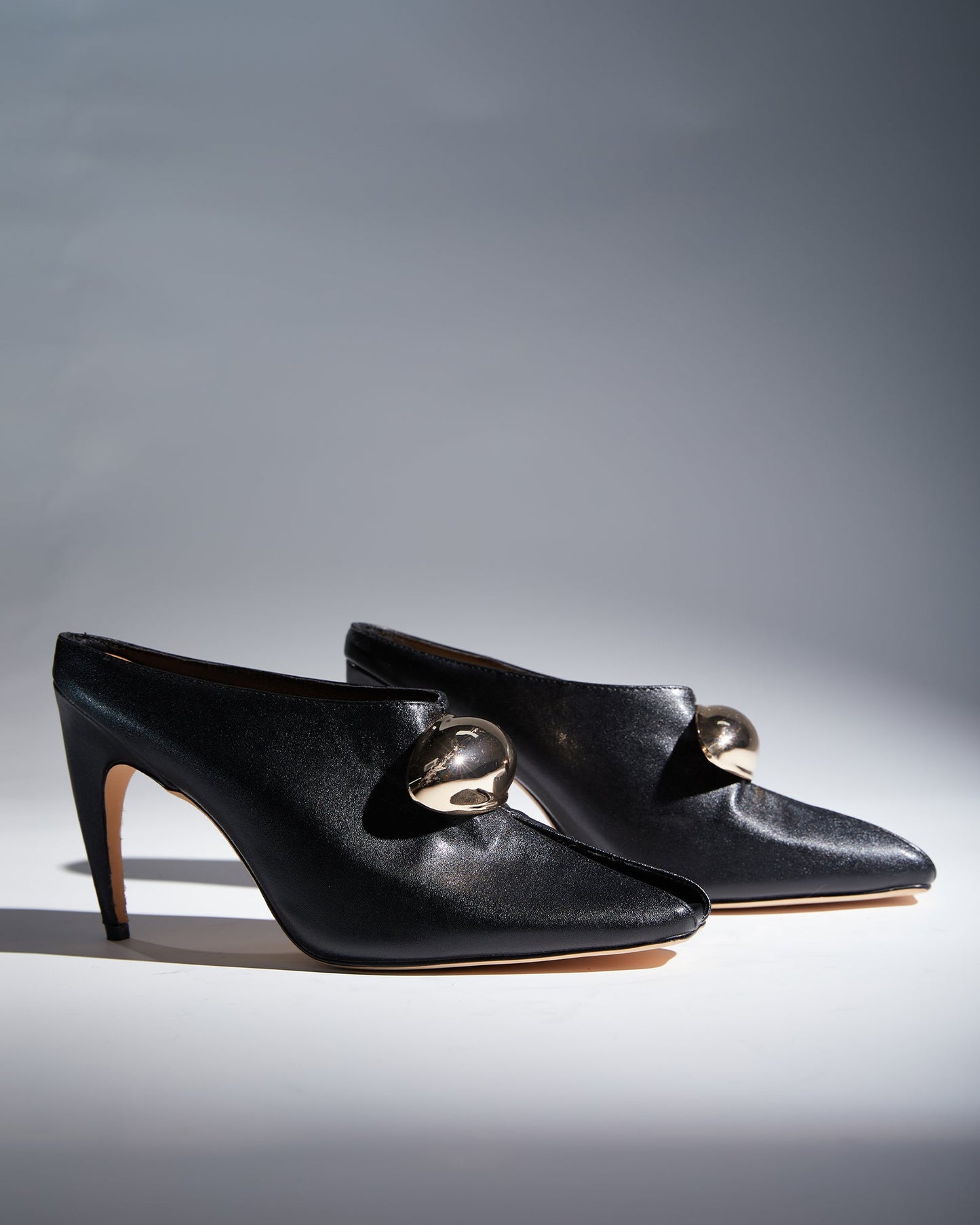 Aria Hardware Buckle Fish Mouth Leather Mules