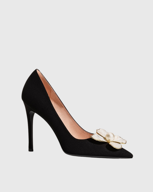 Bonnie Pearl Flower Pumps In Black