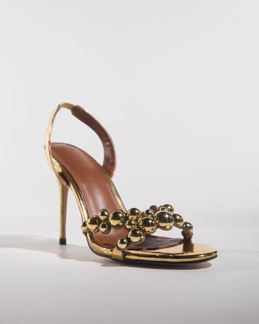 Cameo Beads Sandals In Gold