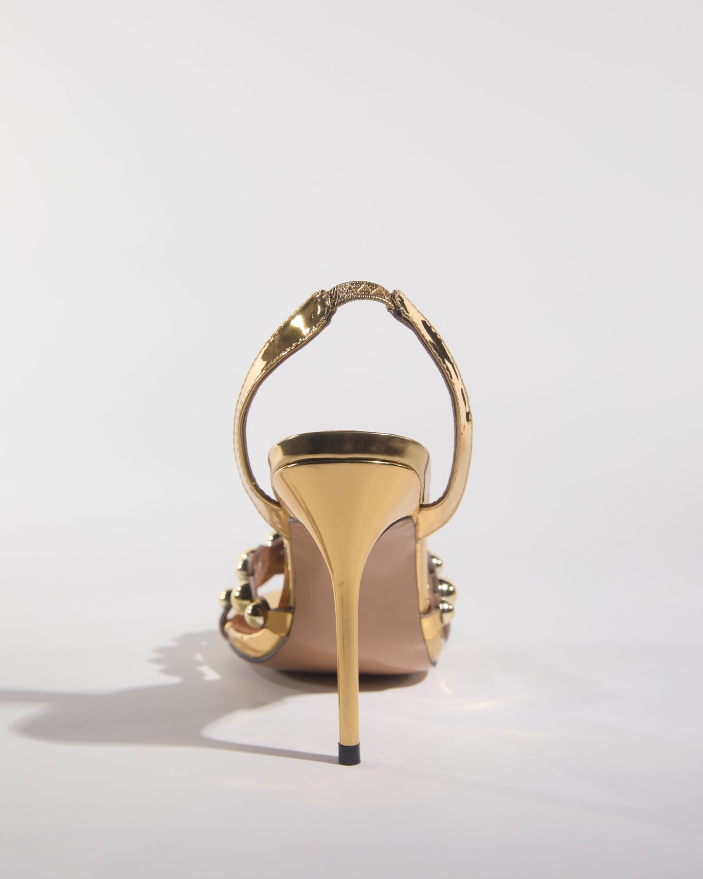 Cameo Beads Sandals In Gold