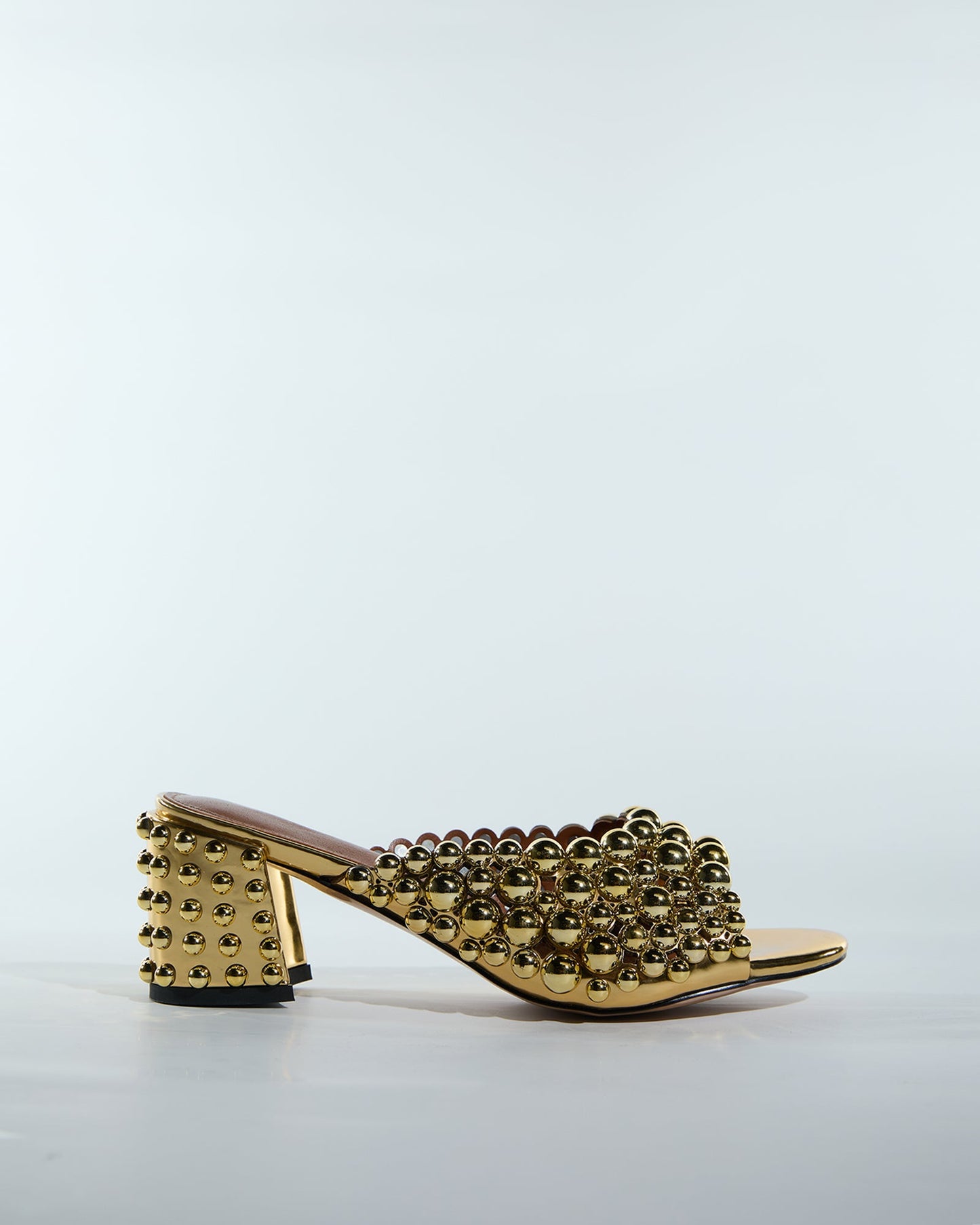 Cameo Beads Slippers