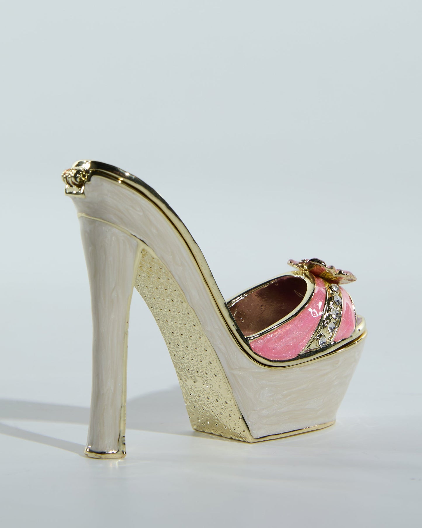 Earl Vintage Creative Slippers Ornament In Pink