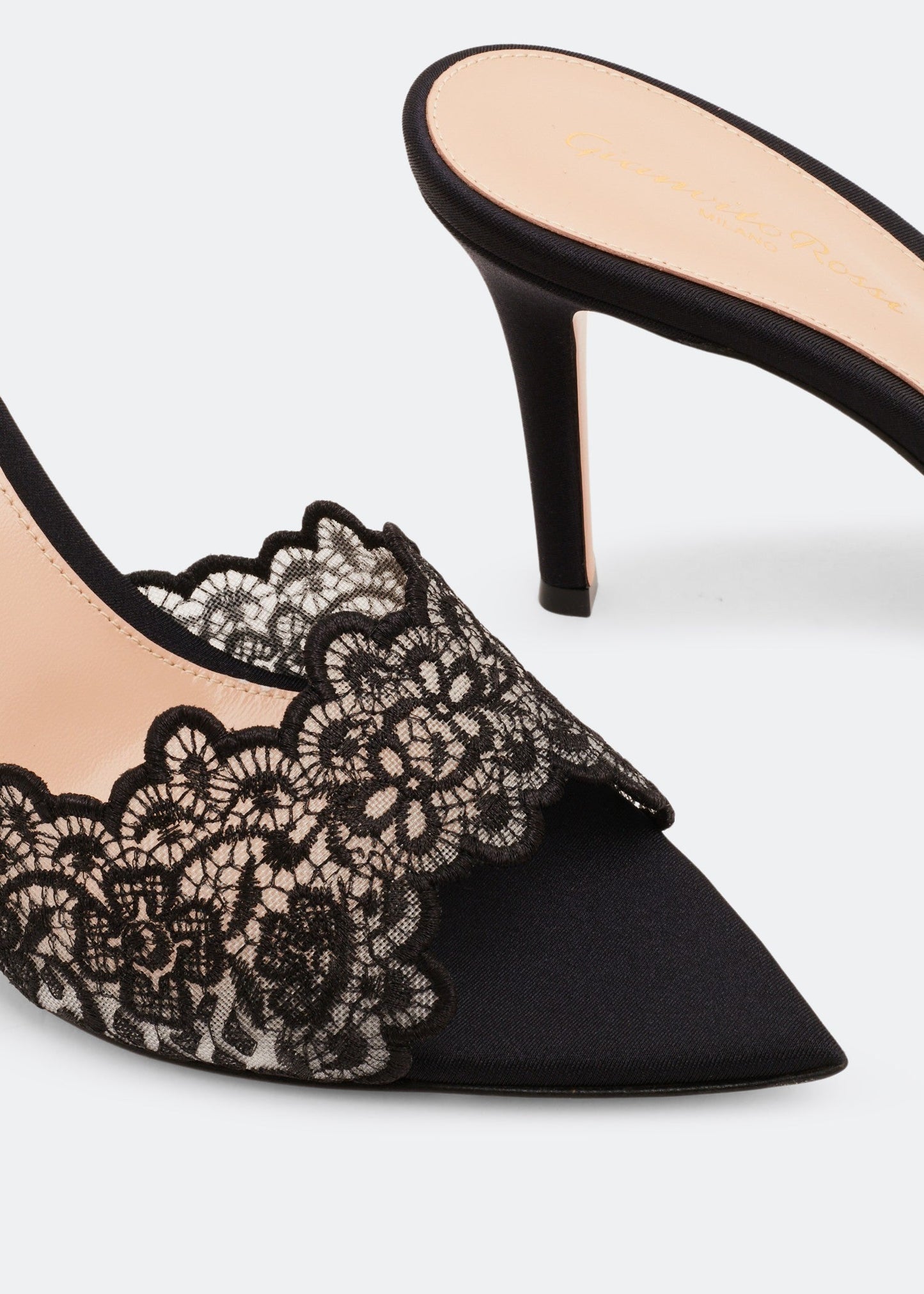 Vasha Lace Sandals In Black