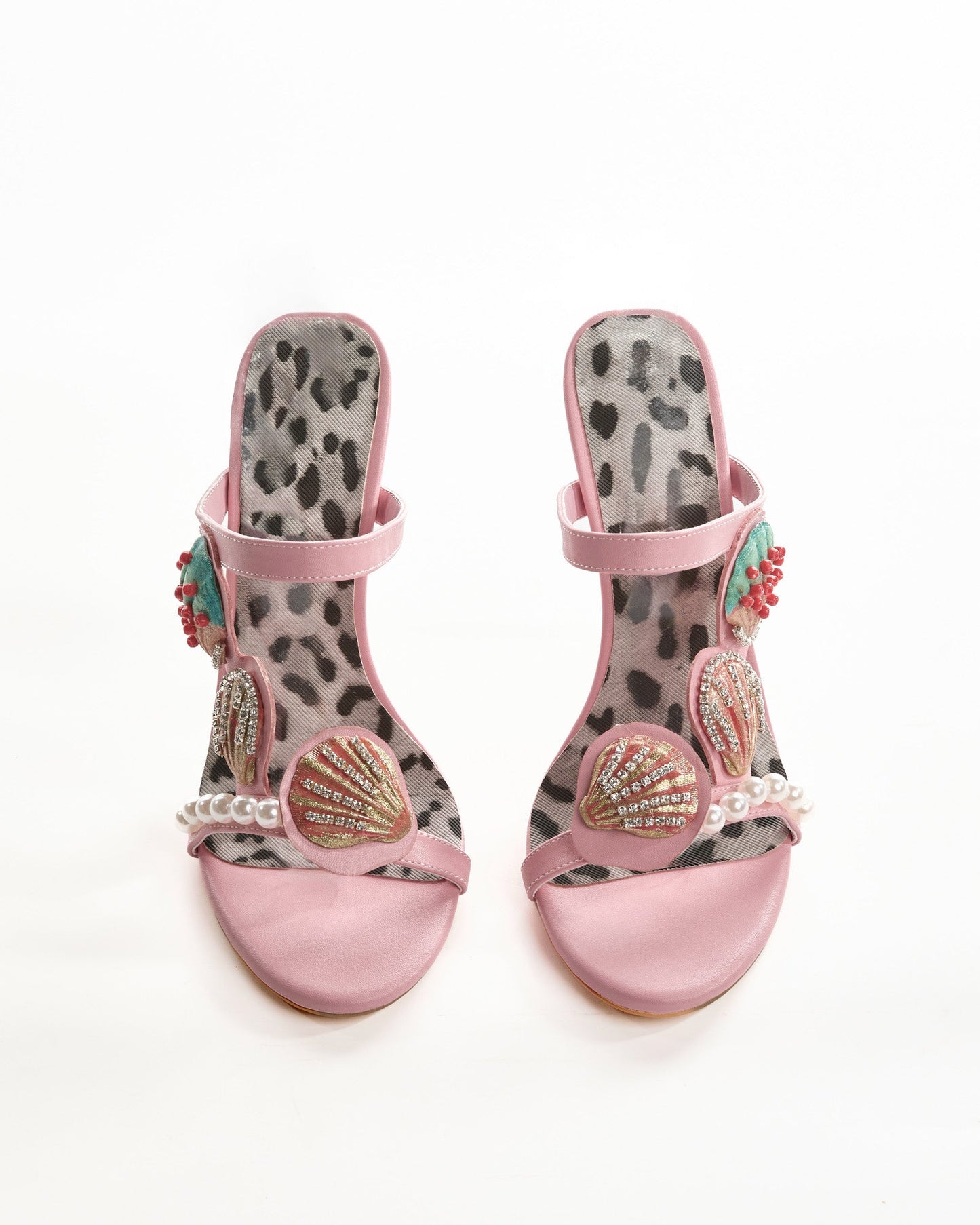 Fadile Shell Vintage Sandals In Pink