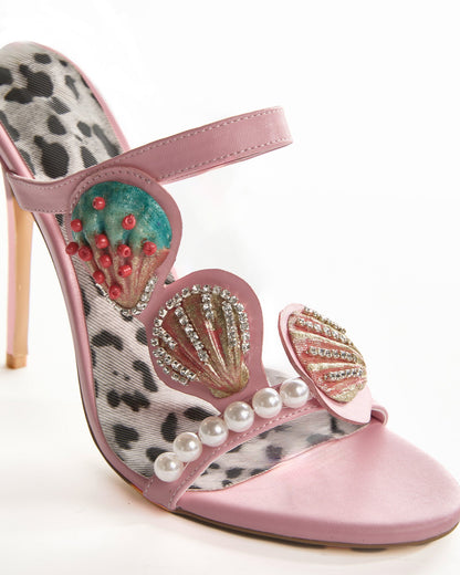 Fadile Shell Vintage Sandals In Pink