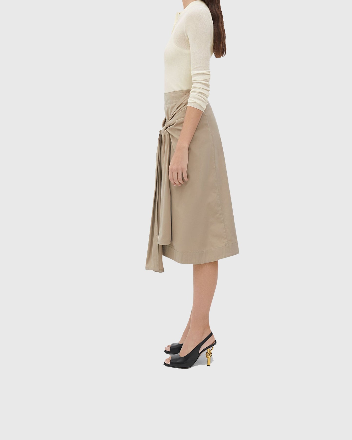 Fiamma Leather Metal Knot Sandals In Black