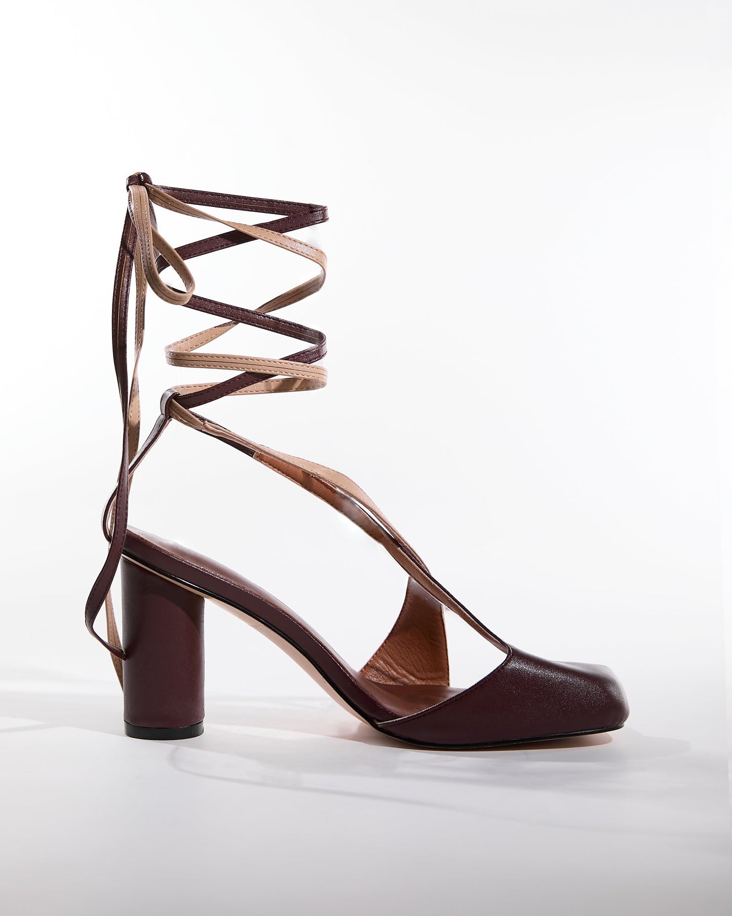 Fiore Split Toe Lace Up Sandals In Brown