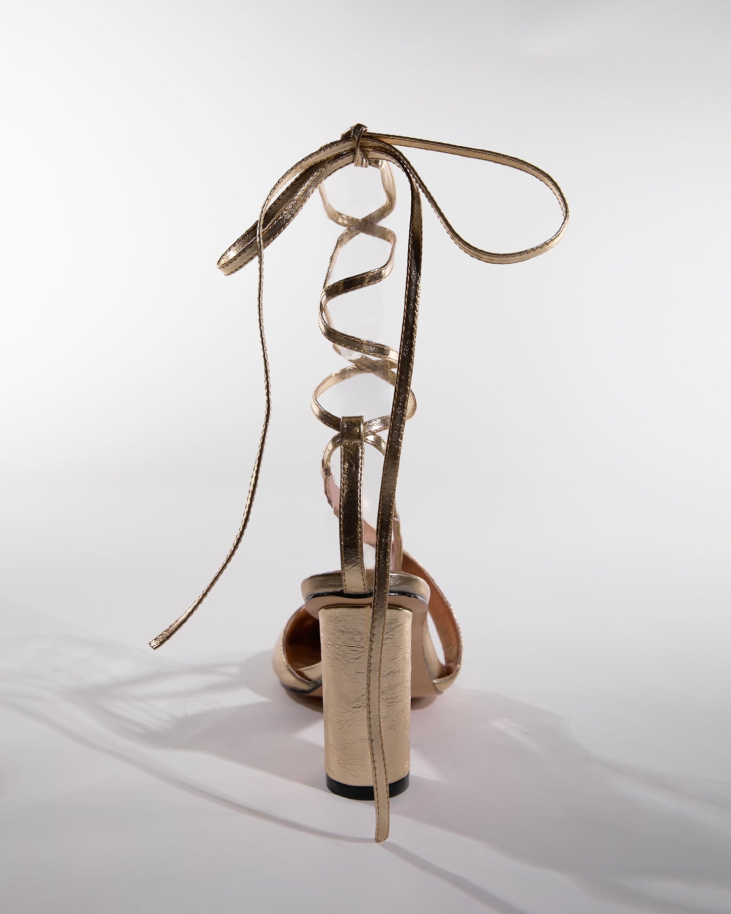 Fiore Split Toe Lace Up Sandals In Gold