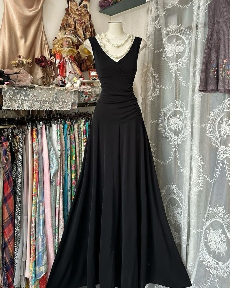 Black A Line V Neck Satin Pleated Long Prom Dress,Party Dress,Evening Dress GG3625