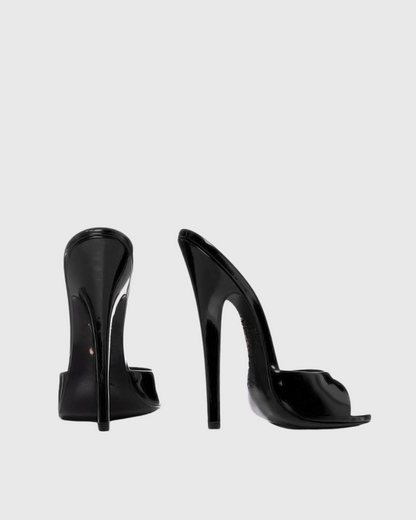 Jolie Patent Leather Slipper In Black