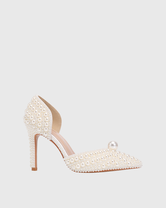 Liviana Pearl Pumps In White