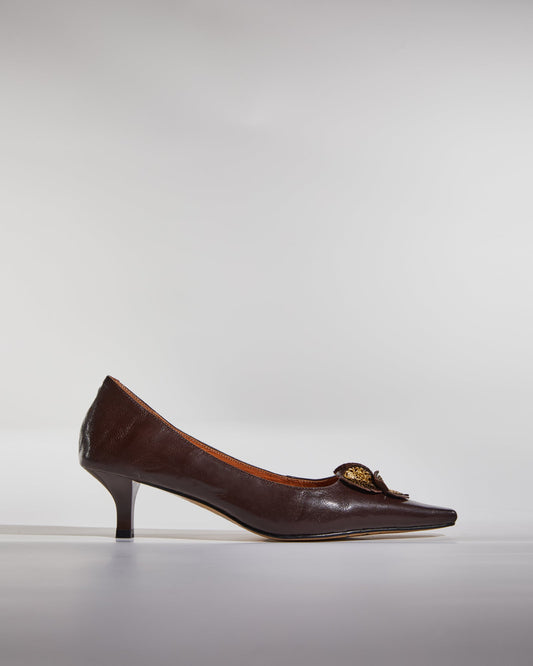 Liz Vintage Flower Kitten Heels In Brown