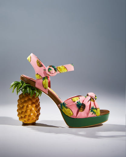 Lorena Pineapple Sandals In Pink