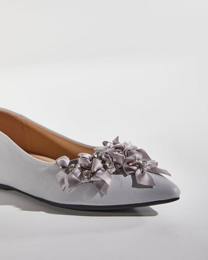 Lou Diamond Bow Flats In Grey
