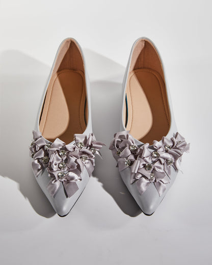 Lou Diamond Bow Flats In Grey