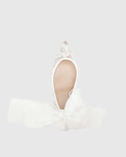 Meril Lace Bow Pumps In White