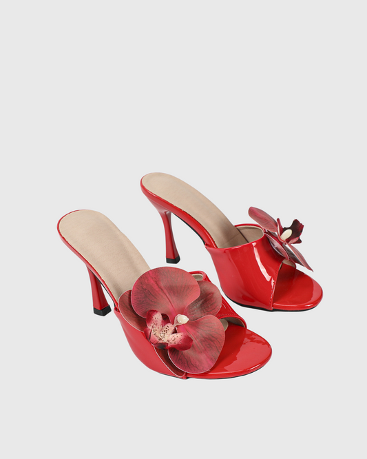 Oria Flower Slippers In Red