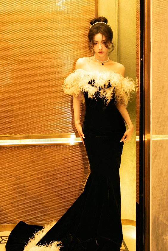 Elegant Mermaid Strapless Black Velvet Prom Dresses Long Formal Dress P1112