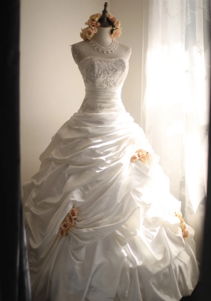 Retro palace irregular pleated white satin tube top A-line floor-length wedding dress P2825