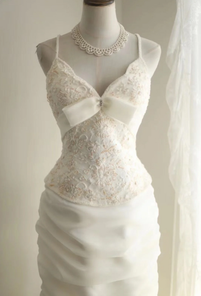 Elegant White Flower Bud Fishtail Hand-beaded Pleated Tulle Wedding Dress P2833