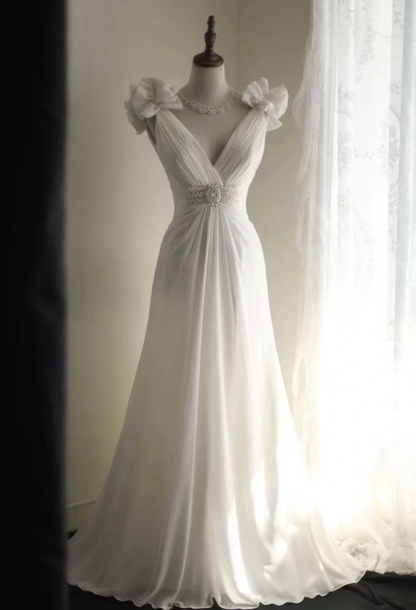 Roman style V-neck pleated shoulder chiffon waist white wedding dress P2840
