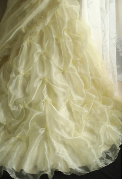 Soft light yellow floral beaded halter neck layered pleated puffy wedding dress P2855