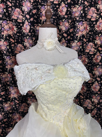 Gentle light yellow one-shoulder floral pleated tulle fluffy floor-length wedding dress P2970