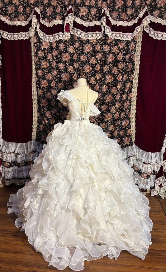 Elegant 3D Flower Off-shoulder Wavy Skirt Wedding Dress P3047