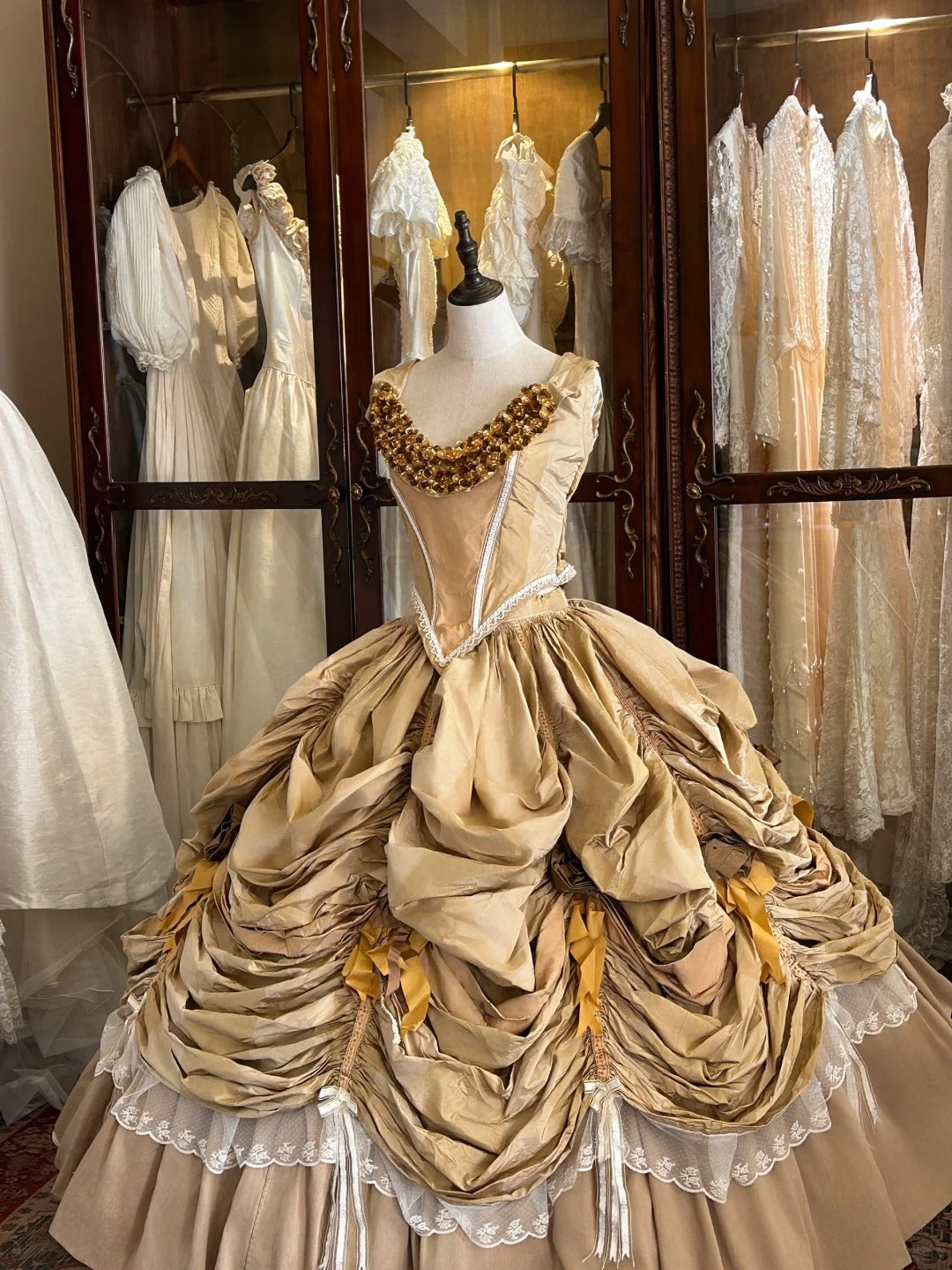 Princess Gold Rose Herringbone Waist Beaded Pleated Skirt Wedding Dress P3060