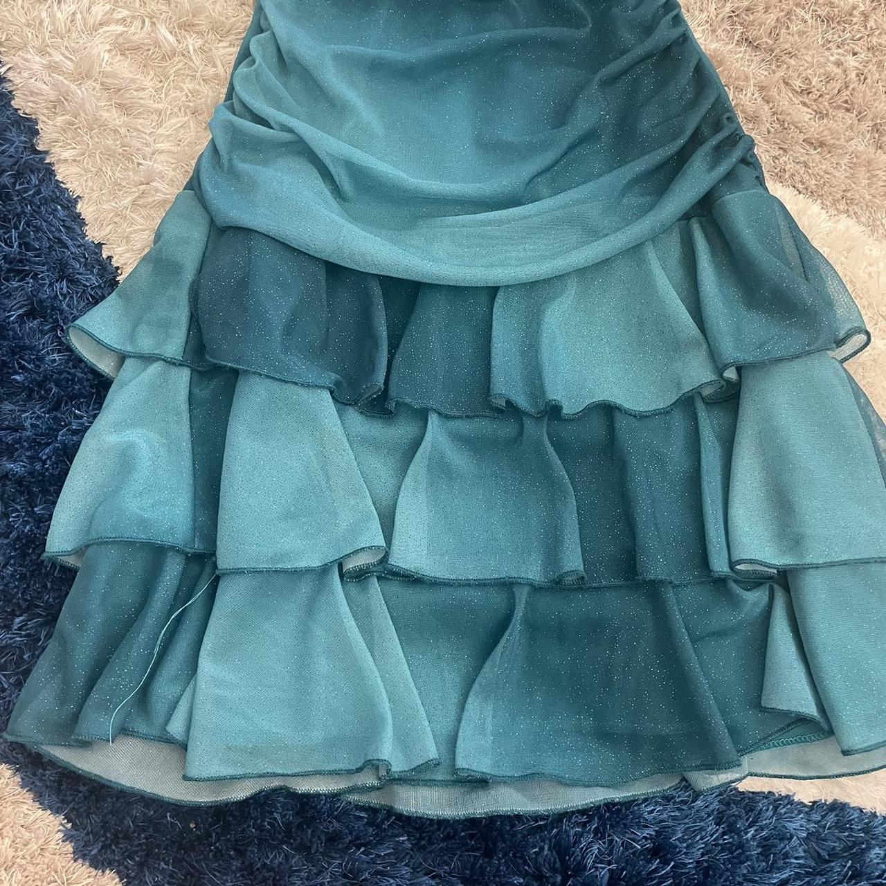 Sweet Glitter Halterneck V-neck Ruffled Mini 16th Birthday Homecoming Dress P3706