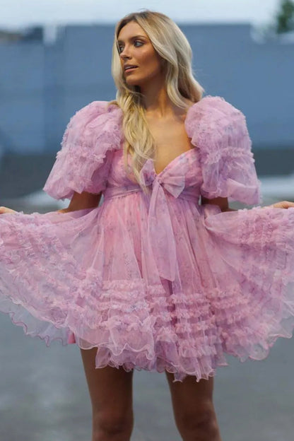 Charming A-Line Silhouette with Puff Sleeves and Floral Tulle Layers Homecoming Dress