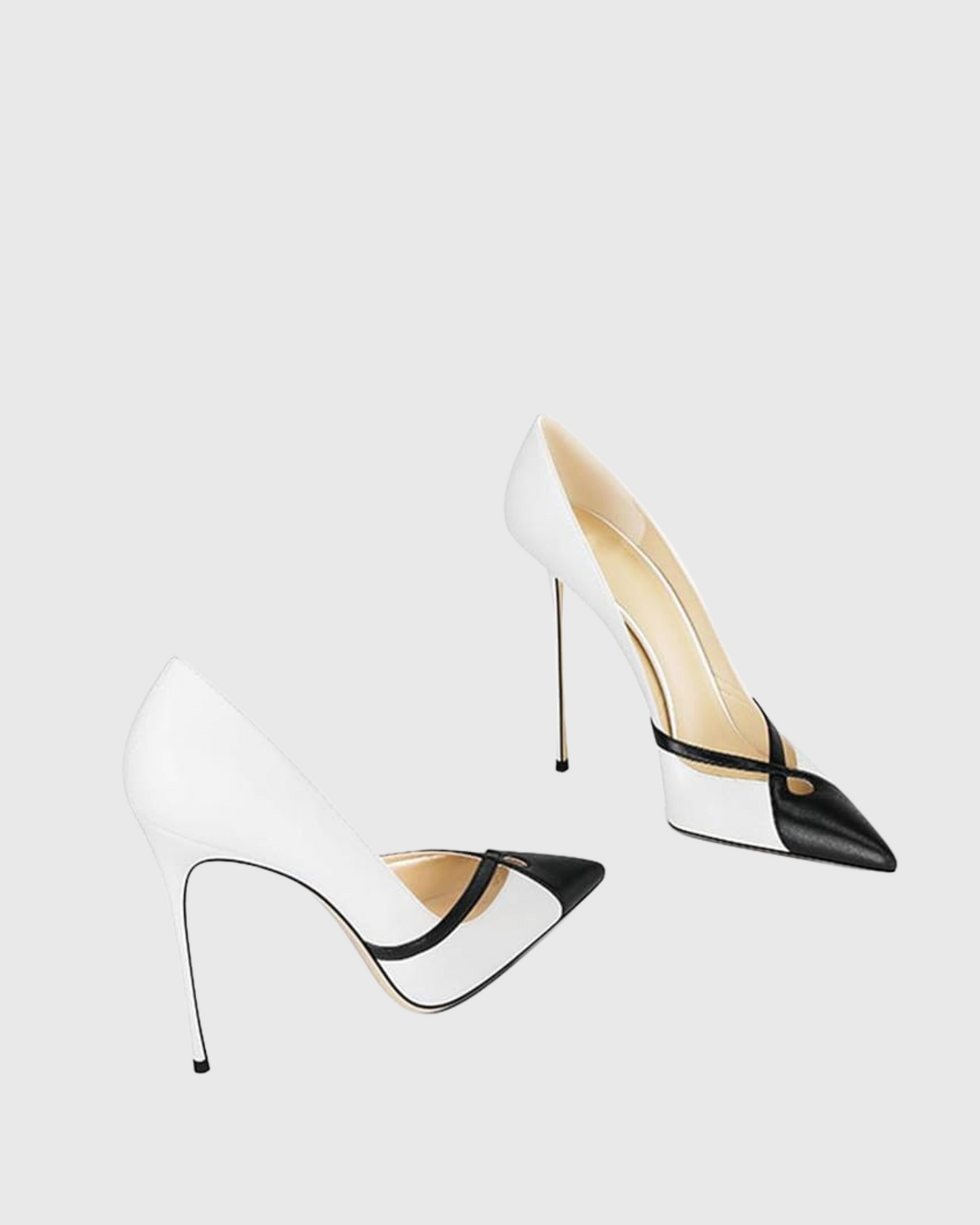 Reina  Black And White Splicing Pumps