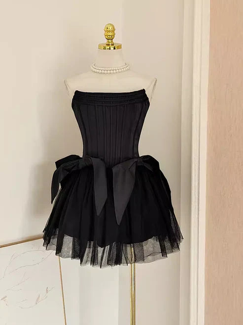 Retro Black A-line Strapless Lace-up Homecoming Dresses Short Satin 16th Birthday Dress TP4037